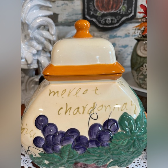 Vintage Nonni’s Biscotti Jar Handpainted - Picture 3 of 15